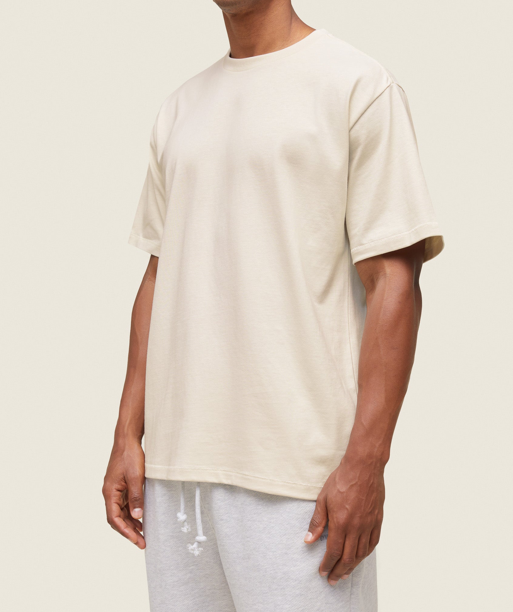 everywear Relaxed T-Shirt Oat White - Image 3